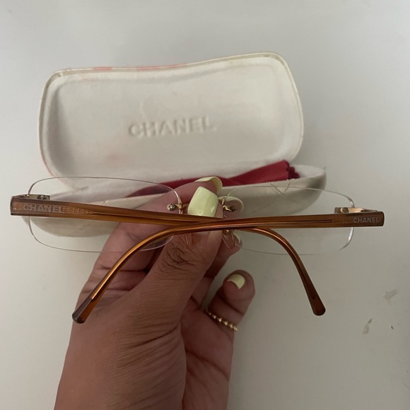 Chanel frameless eyeglasses - Picture 2 of 3